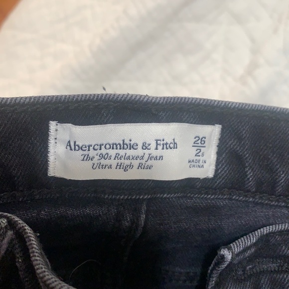 Abercrombie & Fitch Denim - Abercrombie 90s ultra high rise relaxed jeans